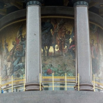 From the Brandenburg Gate to the Victory Column